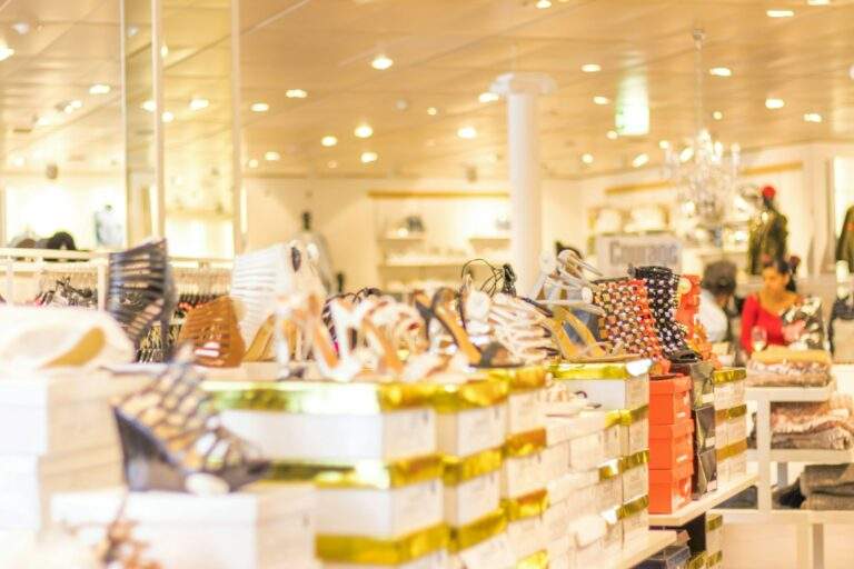 alexander-fae-a6APMO50sbQ-unsplash